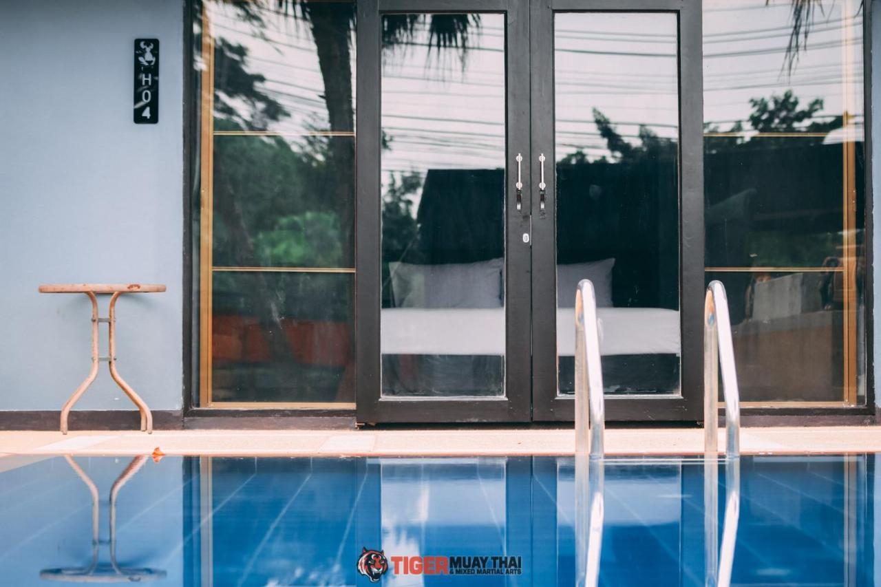 Tiger Hillside Hotel Phuket Exterior foto